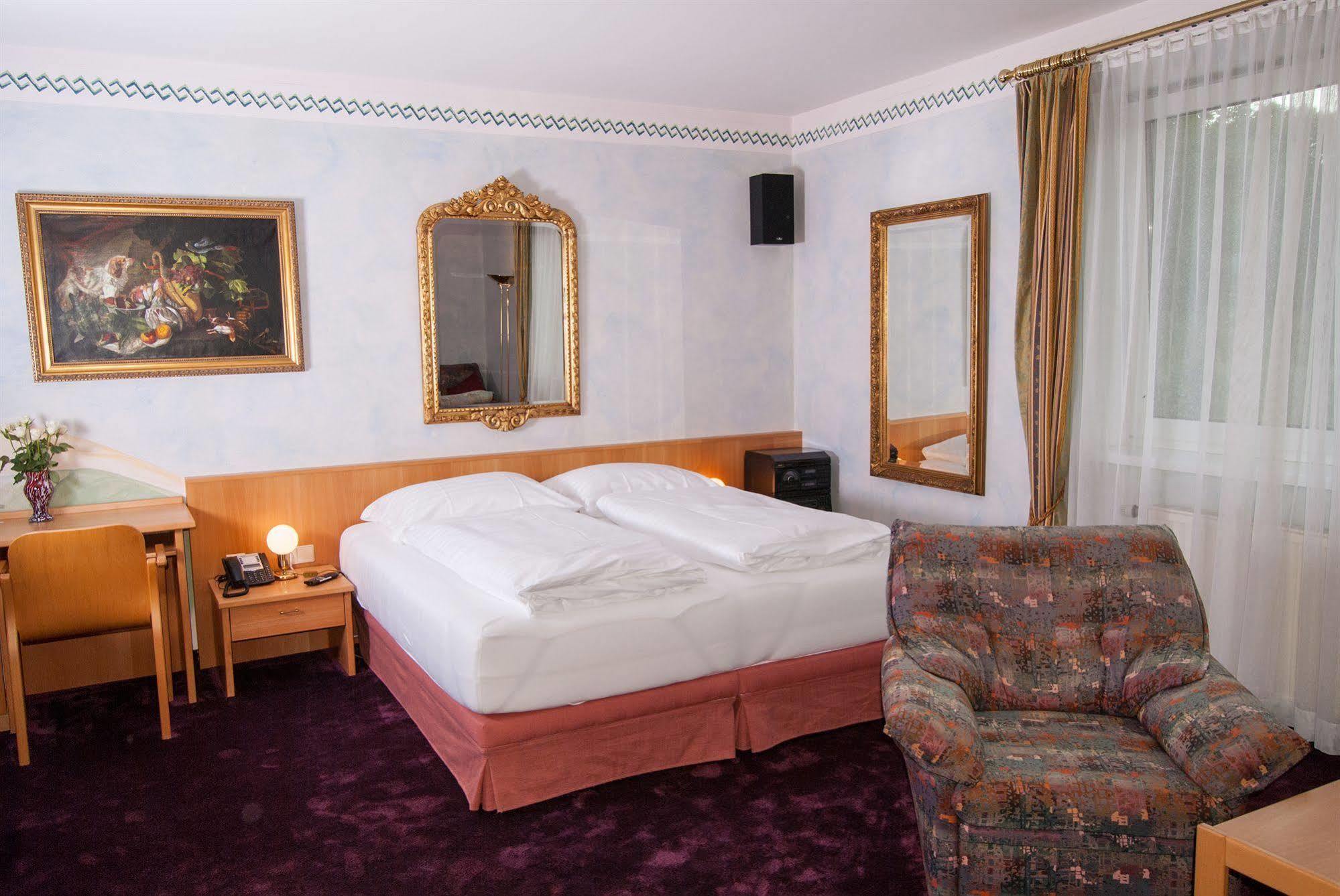 Hotel Residenz Hoessinger Karlstetten Exterior photo